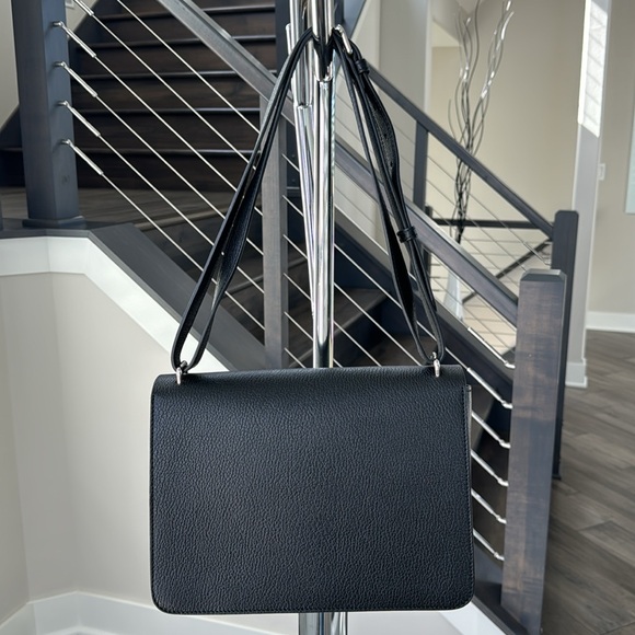 Burberry handbag - Picture 3 of 11